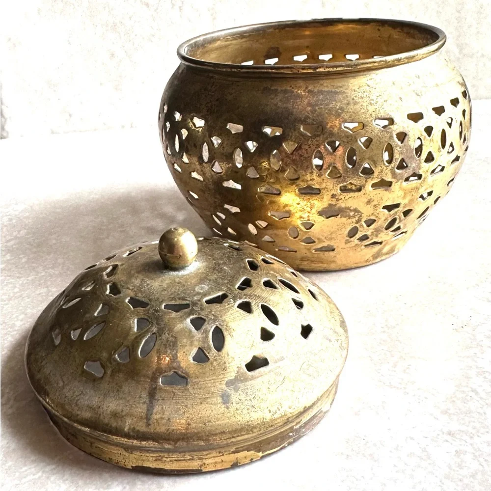 [ BRASS ] - Picture 2 of 4